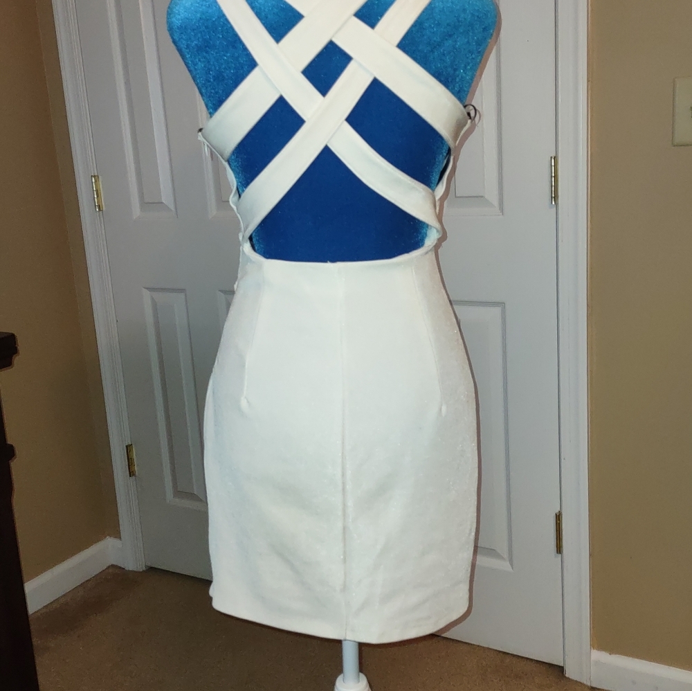 Dress - Picture 5 of 5